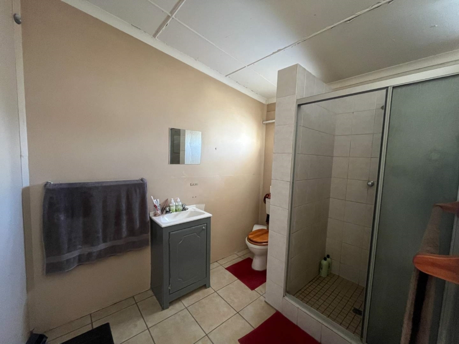 4 Bedroom Property for Sale in Kanoneiland Northern Cape
